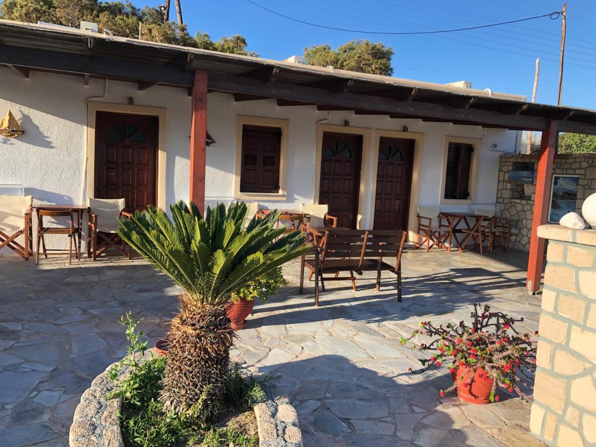 Christos Rooms Milos Adamantas  Exterior photo